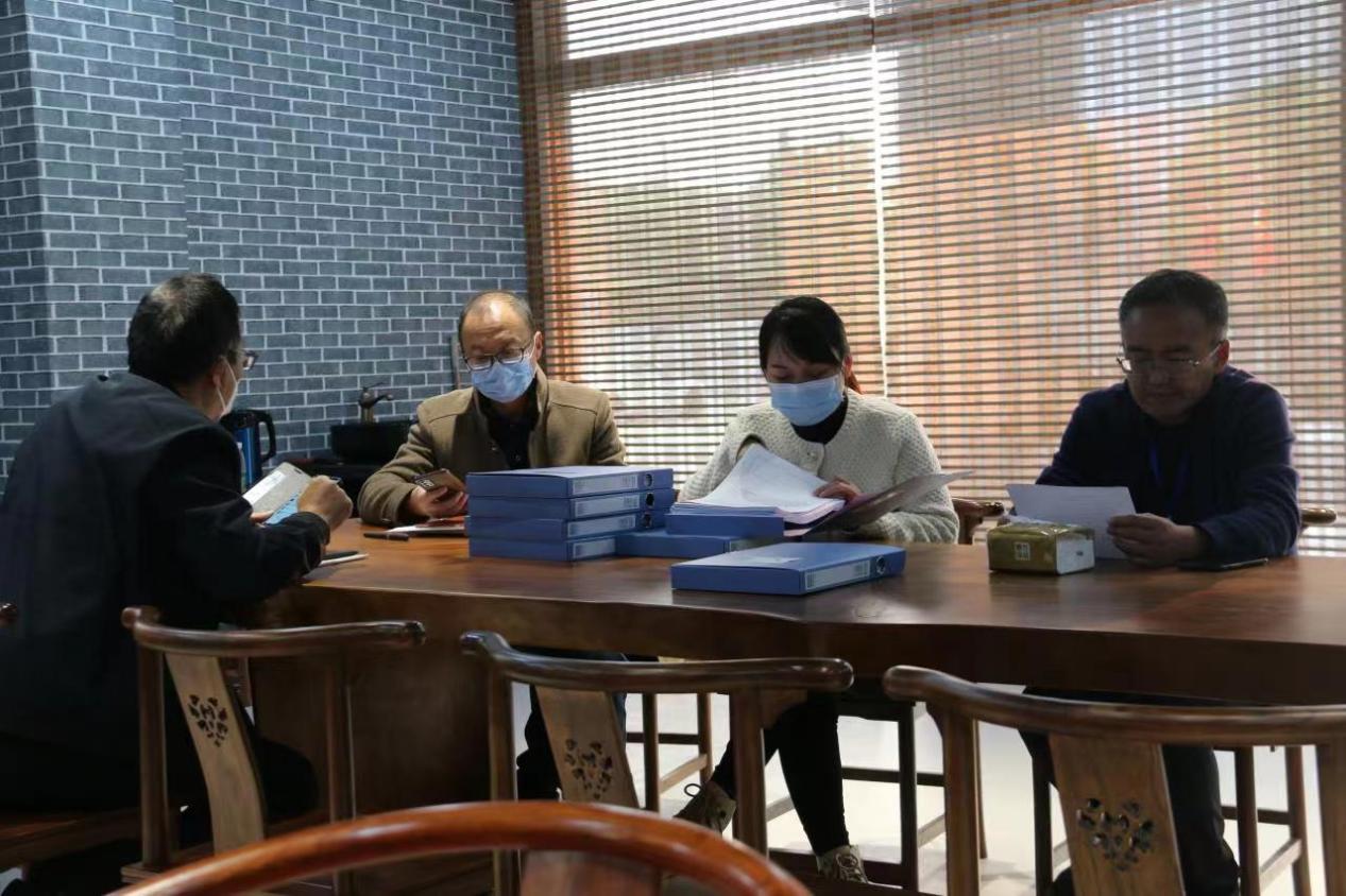 教体局领导检查曲中附中优质均衡教育工作