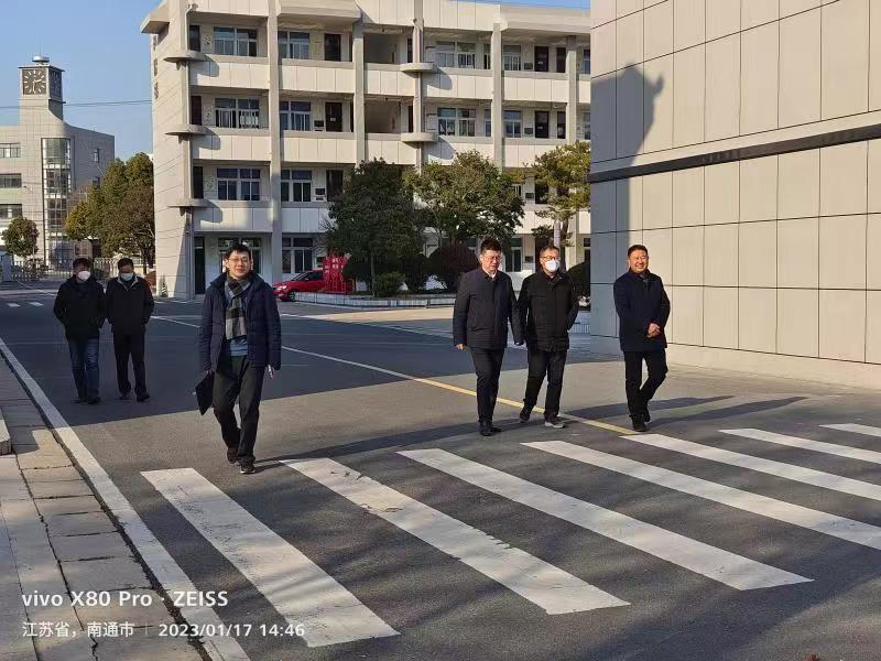 新春走访暖人心  浓浓真情显大爱